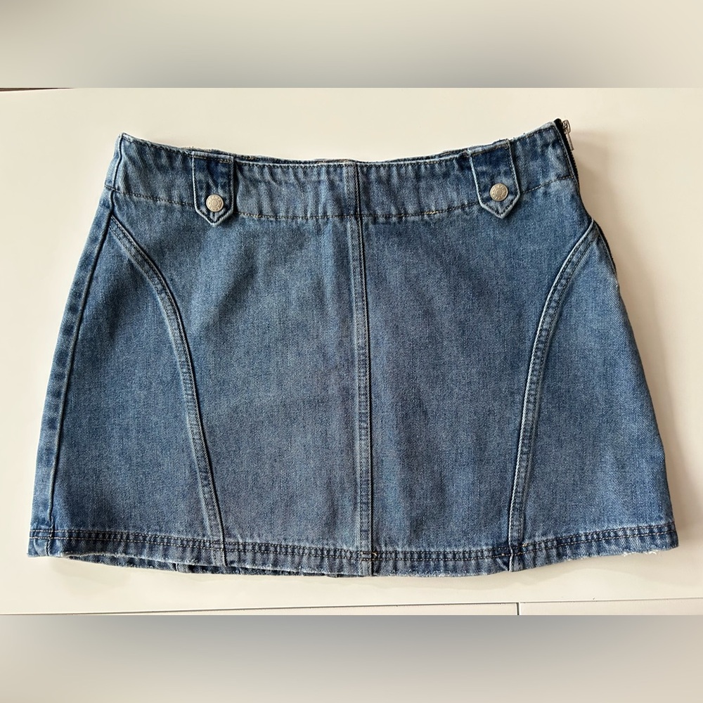 Eesome Blue Denim Mini Skirt